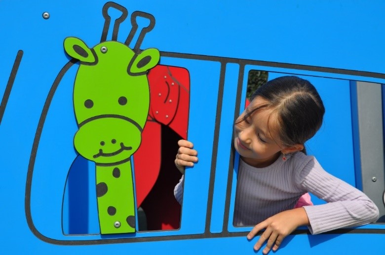 PolfisanPark's tweet photo. Araba süren zürafa mı olur? 🦒
Ehliyeti varsa neden olmasın!

#Polfisan #oyundevamediyor #oyunparkı #çocukparkı #playground https://t.co/BZhk5k4oWo