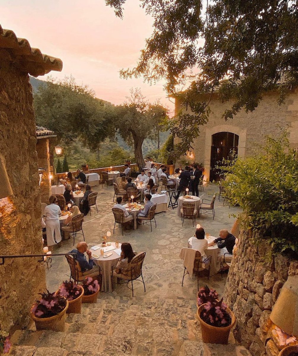 Dreamy summer nights

Noches de ensueño