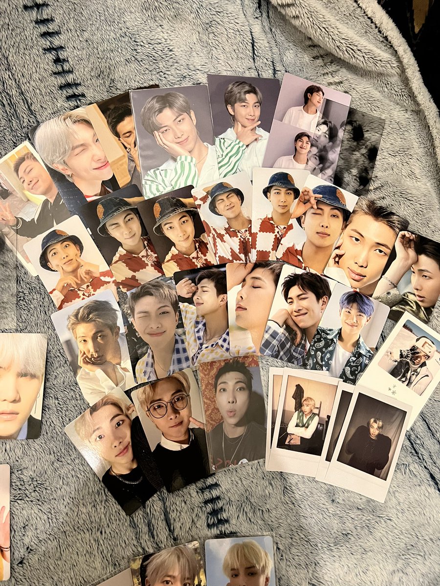 yoonziknows_'s tweet photo. ✨WTS LFB PH BTS - Decluttering Sale✨

💜RM PC (Tingi)💜

— min of 4 or more PC (can cross buy with other members) 

💵
DICON Vol. 11 - 10php
Merch Box 3 - 250php
Deco Kit &amp; SG2022 - 70php
Other MINI PCs - 80php 

+ 10 PF 

🏷️ photocard namjoon joonie kim manila https://t.co/6bpOclPkoI