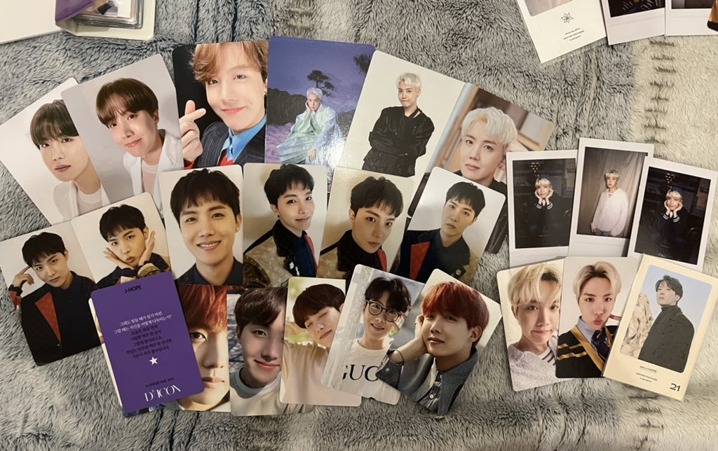 yoonziknows_'s tweet photo. ✨WTS LFB PH BTS - Decluttering Sale✨

💜JHOPE PC (Tingi)💜

— min of 4 or more PC (can cross buy with other members) 

💵
DICON Vol. 11 - 10php
BBC Card Holder - 150php
Deco Kit &amp; SG2022 - 70php
Other MINI PCs - 80php 

+ 10 PF 

🏷️ photocard hobi hoseok jung j hope manila https://t.co/ZEuq6nUZaS