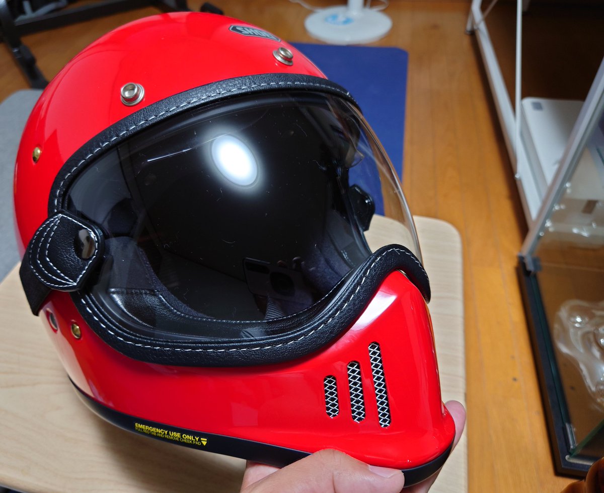 siinnosuke's tweet photo. 昨日ツーリング中にビビリエさん達から教えて貰いその場でポチッた
EXZERO用ゴーグルがもう届いた‼️
(お盆休みないのかしら😅)
ジャストフィットでかっこいい✨
これでみんちょ @D2Sr8r も虫にビビらず使えるやろ
ビビリエさんtomohiroさんありがとうございました🙇✨
#REVLIS #EXZERO #ゴーグル https://t.co/6w7q61Omdk