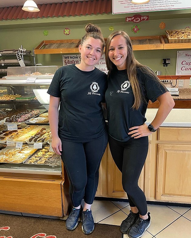 943thePoint's tweet photo. Toms River, NJ women turning delicious culinary ideas into reality at JG Desserts bakery https://t.co/ZTcRJuanMQ https://t.co/fcWCovHNPO
