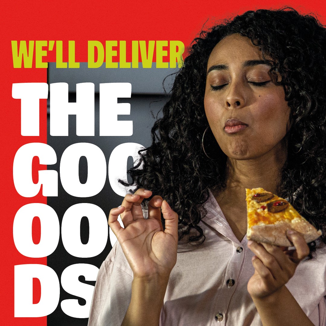 PapaJohnsUK's tweet photo. 🚨FREE Pizza Alert 🚨

What better way to relax than a night without cooking (and washing up!)? It's #NationalRelaxationDay!!

We're giving away a FREE large pizza to three of our followers. To be in for a chance of winning, simply follow the steps below... https://t.co/QQJOI8JAZh