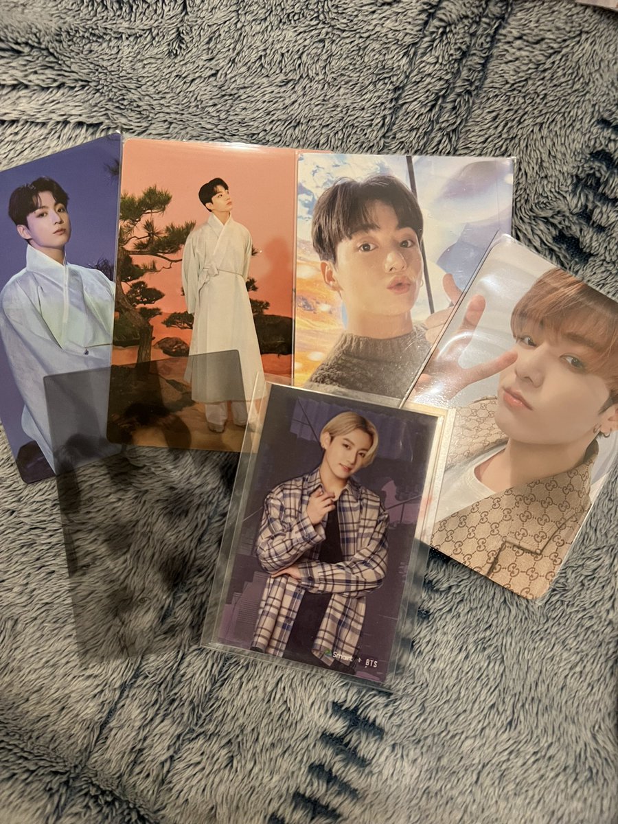yoonziknows_'s tweet photo. ✨WTS LFB PH BTS - Decluttering Sale✨

💜JUNGKOOK PC (Tingi)💜

— min of 4 or more PC (can cross buy with other members) 

💵
Holiday Box PC - 150 php
Other Mini PCs - 100 php
Other Normal PCs - 50php

+ 10 PF 

🏷️ photocard jeon jk jeykey kookie smart mots clear dalmajung https://t.co/E6w5T7lLXj