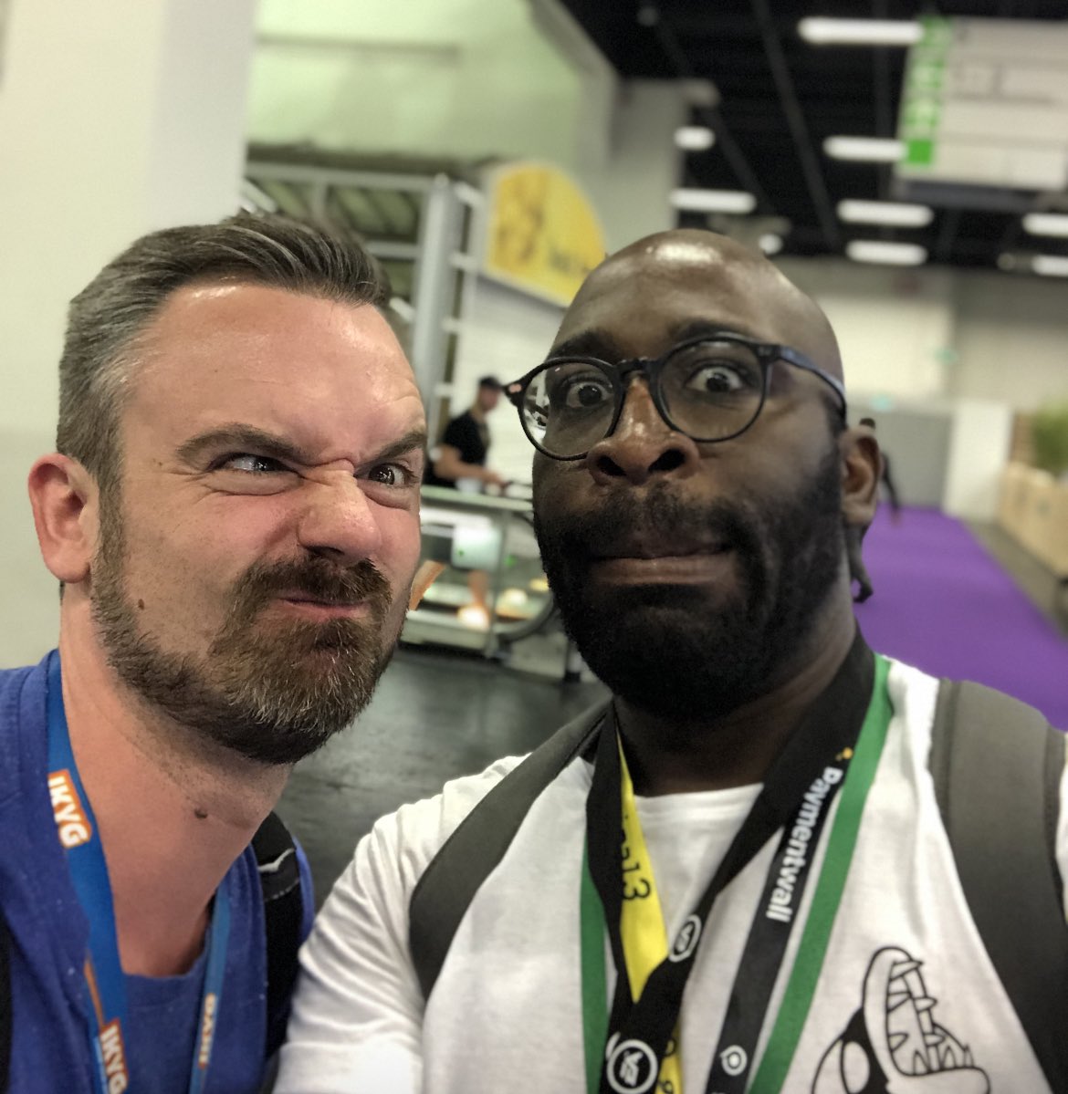 iamPlayrOne's tweet photo. @Mykel_Jay das alternative Cover Art für die Episode 🤣 https://t.co/btSUFEYdle