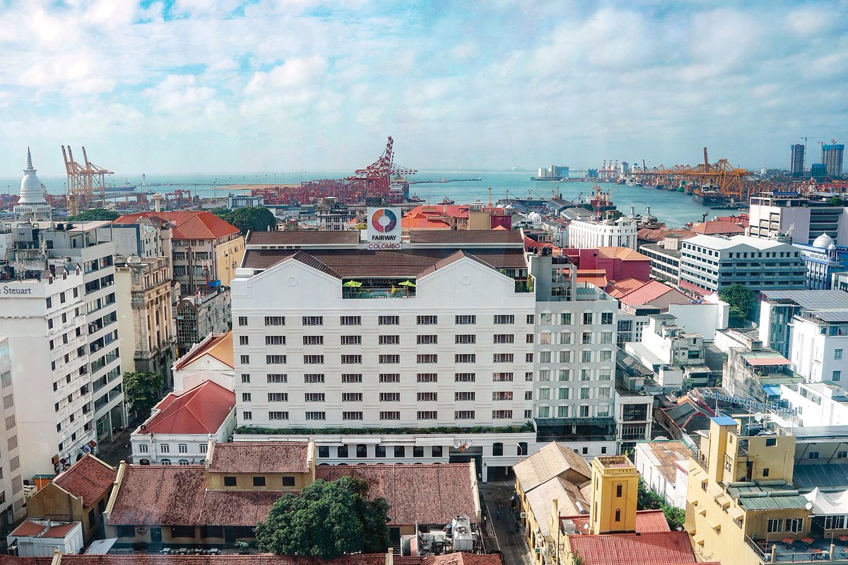 EngineeringMaga's tweet photo. Minimal footprint construction in the city: Fairway Colombo is a modern business hotel in the heart of Colombo’s CBD. It blends accessibility with great design, and featured innovations that enabled successful delivery of the project in the heart of a busy city. #construction https://t.co/62noasCurL