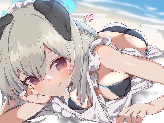 ウミカ(水着のすがた)

『この間は着られませんでしたが…水着、どうですか?』
#ブルアカ #BlueArchive 