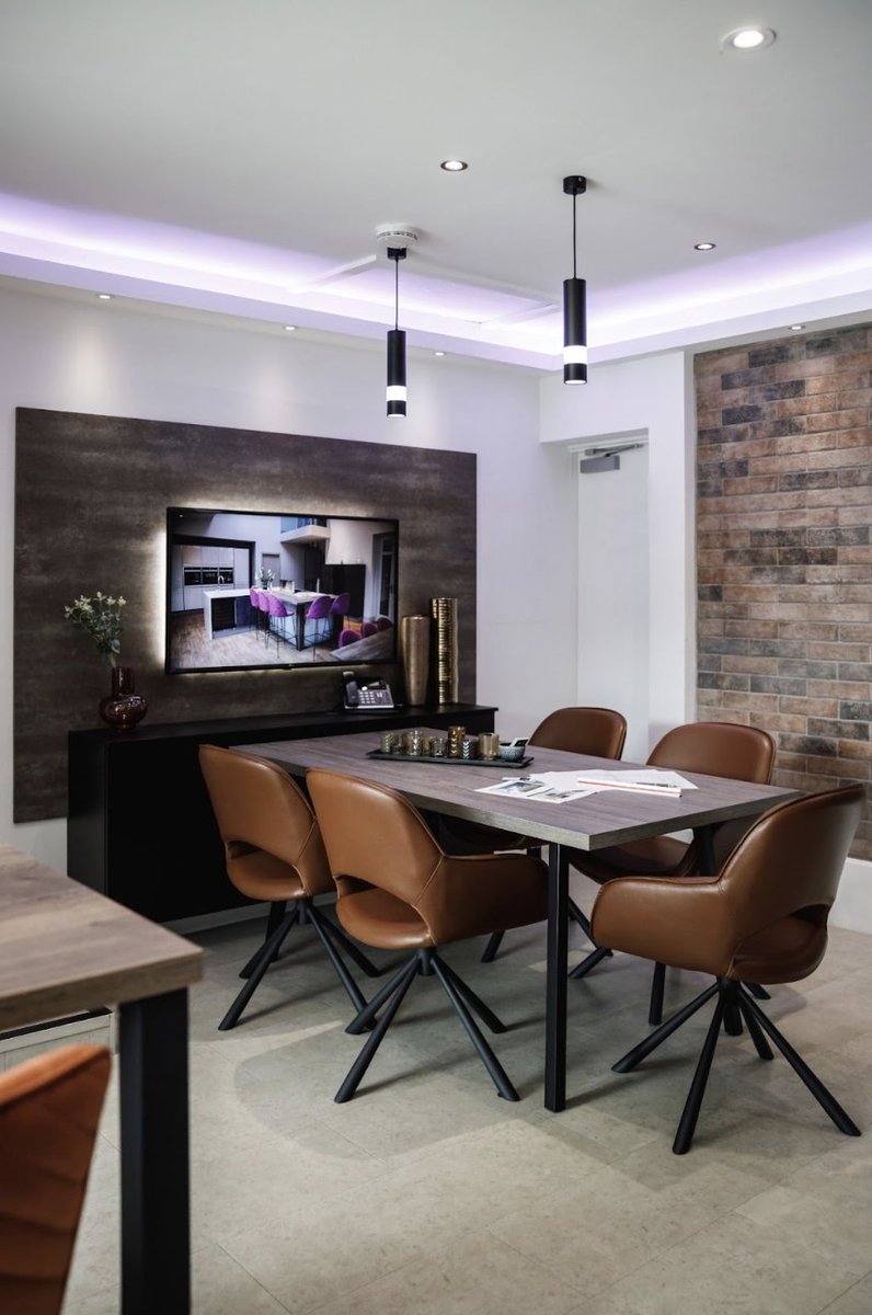 modernkitchens's tweet photo. Why not 'Book A Free Design Appointment with one of our award-winning designers? It's a no-obligation chat that focuses on you and your desire for your dream kitchen.
To find out more, head to:
https://t.co/G0WujUDyEl
#kitchendesigncentre #kitchenservice #kitchendesigners https://t.co/Cu2ZYGh3h8