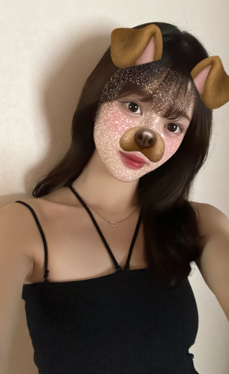 suzuna_f_'s tweet photo. お久しぶりです🫣💗

実は、、最近髪をバッサリ切ってショートにしました👩🏻✂️

ということで見納めロングの写真☺︎
インスタのアイコンにもしました〜🐱 https://t.co/gkDk28cxbm