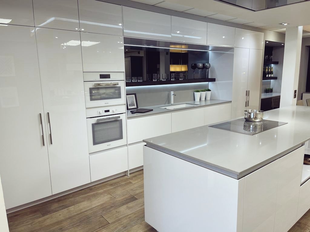 Robinsons76's tweet photo. **SHOWROOM
DISPLAY FOR SALE**
Was £39,500.00
Now £19,950.00 + vat 
'Rational high end German cabinetry in high gloss white lacquer'
For more information contact: 028 9068 3838 https://t.co/ZX2CEjGWWF
