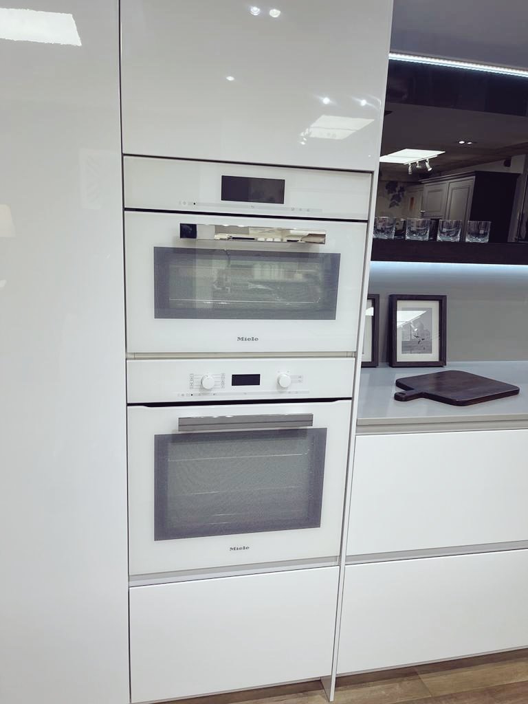 Robinsons76's tweet photo. **SHOWROOM
DISPLAY FOR SALE**
Was £39,500.00
Now £19,950.00 + vat 
'Rational high end German cabinetry in high gloss white lacquer'
For more information contact: 028 9068 3838 https://t.co/ZX2CEjGWWF