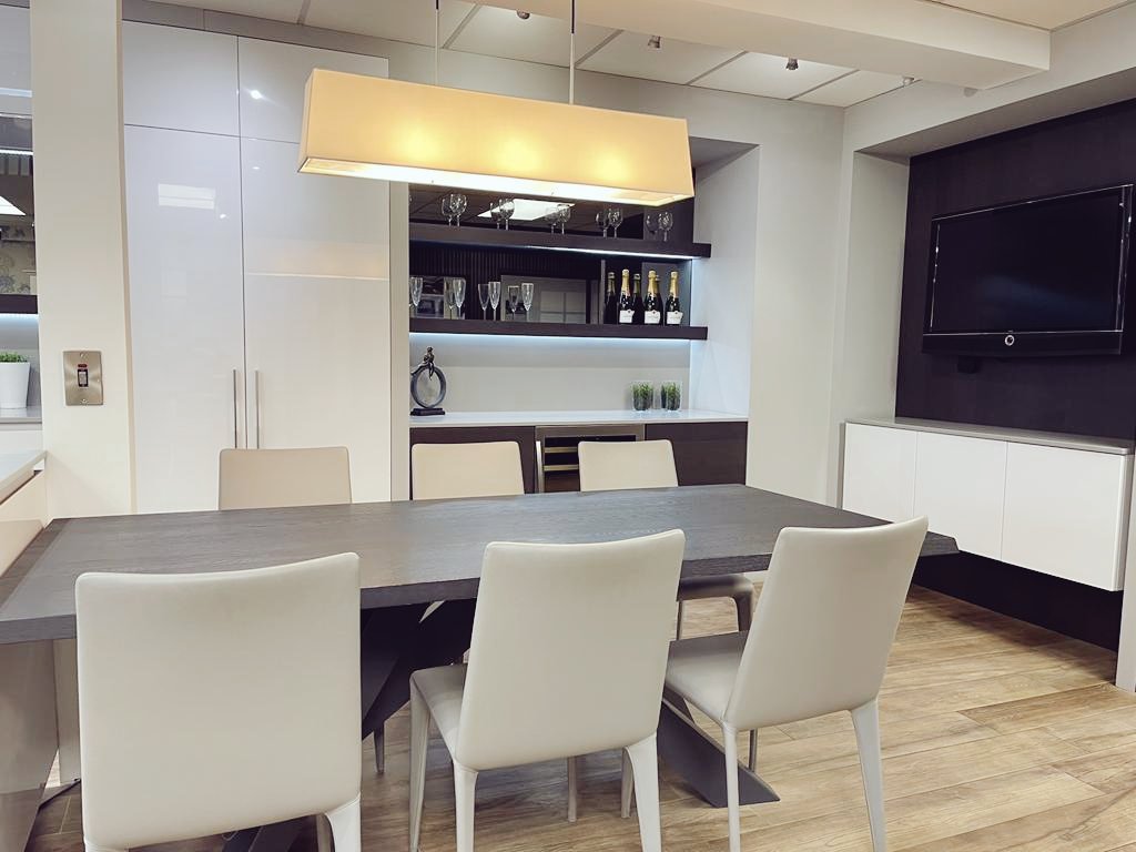 Robinsons76's tweet photo. **SHOWROOM
DISPLAY FOR SALE**
Was £39,500.00
Now £19,950.00 + vat 
'Rational high end German cabinetry in high gloss white lacquer'
For more information contact: 028 9068 3838 https://t.co/ZX2CEjGWWF