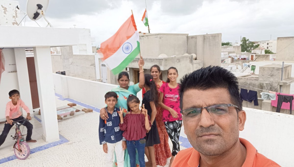 malidinesh0's tweet photo. #हर_घर_तिरंगा_अभियान #स्वतंत्रता_दिवस_की_हार्दिक_शुभकामनाएं 
#स्वतंत्रता_की_75वीं_वर्षगांठ
#हर_घर_तिरंगा_अभियान 
#अमृतमहोत्सव https://t.co/nkGjhVu3Dd
