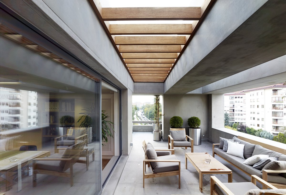 Project: Garanti Investment and Portfolio General Directorate
Year Of Completion: 2009
Location: İstanbul - Turkey
Employer: Midek Mingü Architecture
Gross Area: 5.600 sqm.
Scope Of Work: Electrical Project Design