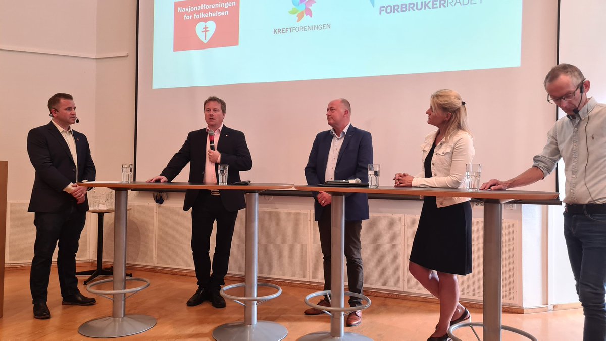 Vi er ikke fornøyd, og har rikelig med beviser på at MFU-ordningen ikke fungerer. Dette ser vi på nå og kommer tilbake til i Folkehelsemeldingen, sier statssekretær Ole Henrik Krat Bjørkholt i <a href="/helse_og_omsorg/">Helse- og omsorgsdep</a> 
@Kreftforeningen @Folkehelseinst @Forbrukerradet #arendalsuka2022