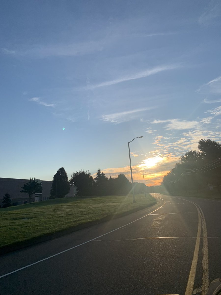 _NEXXTYME's tweet photo. ☀️good morning☀️ positive mindsets only today, great day to be great❤️‍🔥 https://t.co/tcNgz0NfuU
