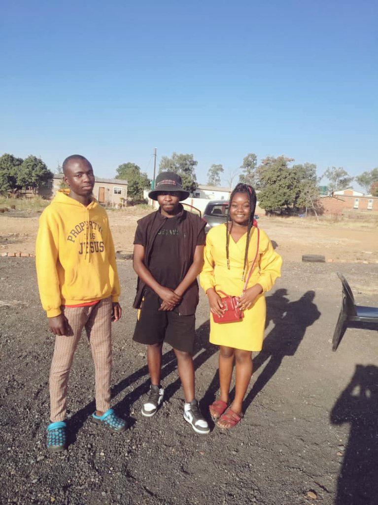 JGarnetZW's tweet photo. Used to be scared of this boy growing up BC he once threw a knife at me one day 😂. Finally linked up and bonded during the heroes holidays and oh boy,we are best buddies ❤️. Meet my blood, my young brother Anele. Taller than me ofcourse 😂🔥 #FamilyFirstForever https://t.co/0HN3YdkYzT