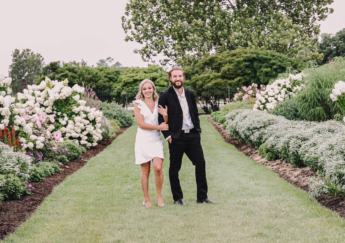 krakenwithakam's tweet photo. A few pics from our engagement pic session that didn’t make the IG cut. Head over there to see more! I love this woman🖤🤍
@lindss_berg https://t.co/uDtPONKitZ