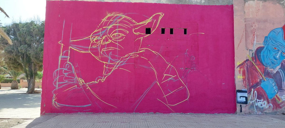 StarWarsEs's tweet photo. Evolución de Graffiti de Star Wars. 
El otro día os mandamos el boceto, hoy ya va al 70%.
#Playeando #StarWars #graffiti 
By: @sevi2face https://t.co/qTR2Vd8Ha9