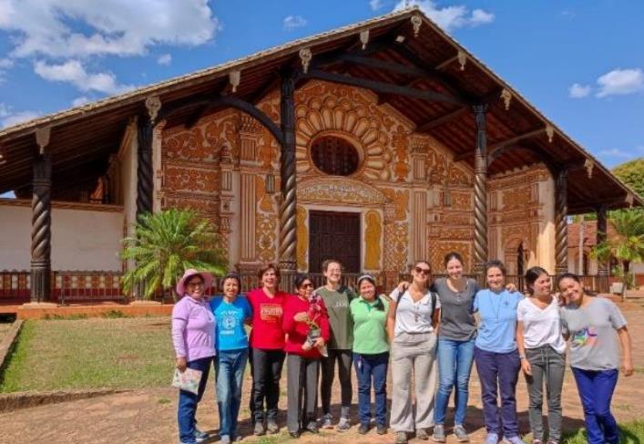 hijasdjesus's tweet photo. Experiencia @pastoralMAGIS #SentidoSur. Desde @hijasdejesus_es a América para encontrar la Alegría.
Aquí nos lo cuentan las #HijasDeJesús de Buen Retiro.
👇👇
https://t.co/5KAumQVY1I https://t.co/Fw7EePmiKu