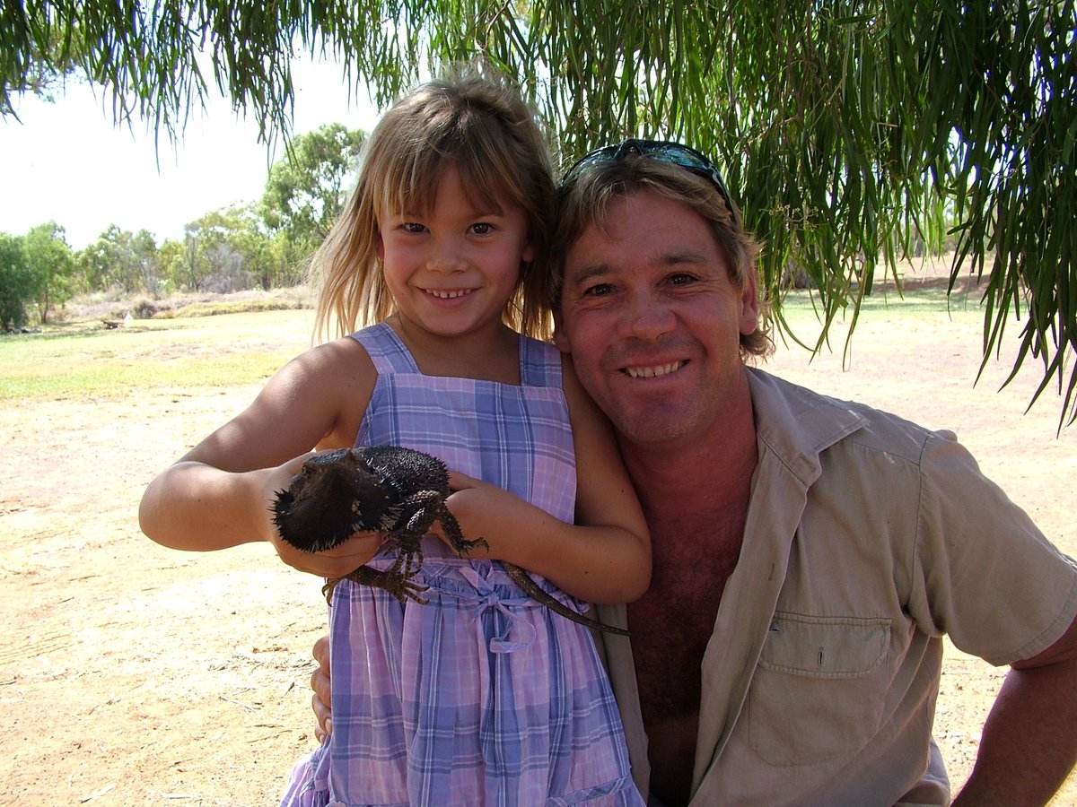 TerriIrwin's tweet photo. Always keep your love and wonder for wildlife.
#WorldLizardDay https://t.co/HcWI2JnWvL
