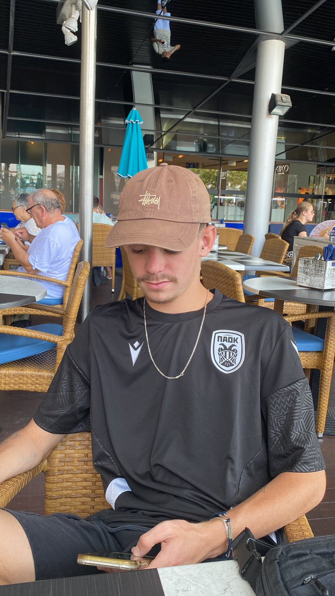 GuyReinisch's tweet photo. תנו דירוג מ1-10 לנרמול של גיא ירדני בברצלונה הקסומה https://t.co/PcBa5pqsFk