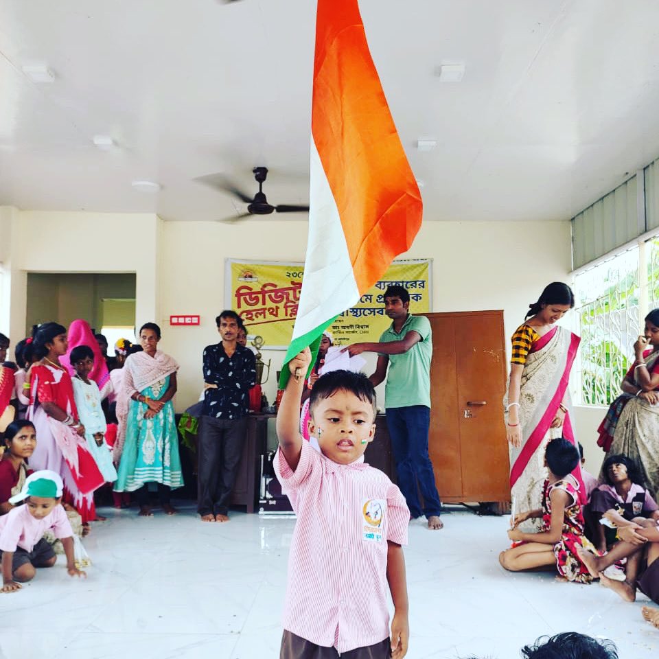 TuriyoF's tweet photo. Happy 75th@india https://t.co/gDGi2Wnyhu