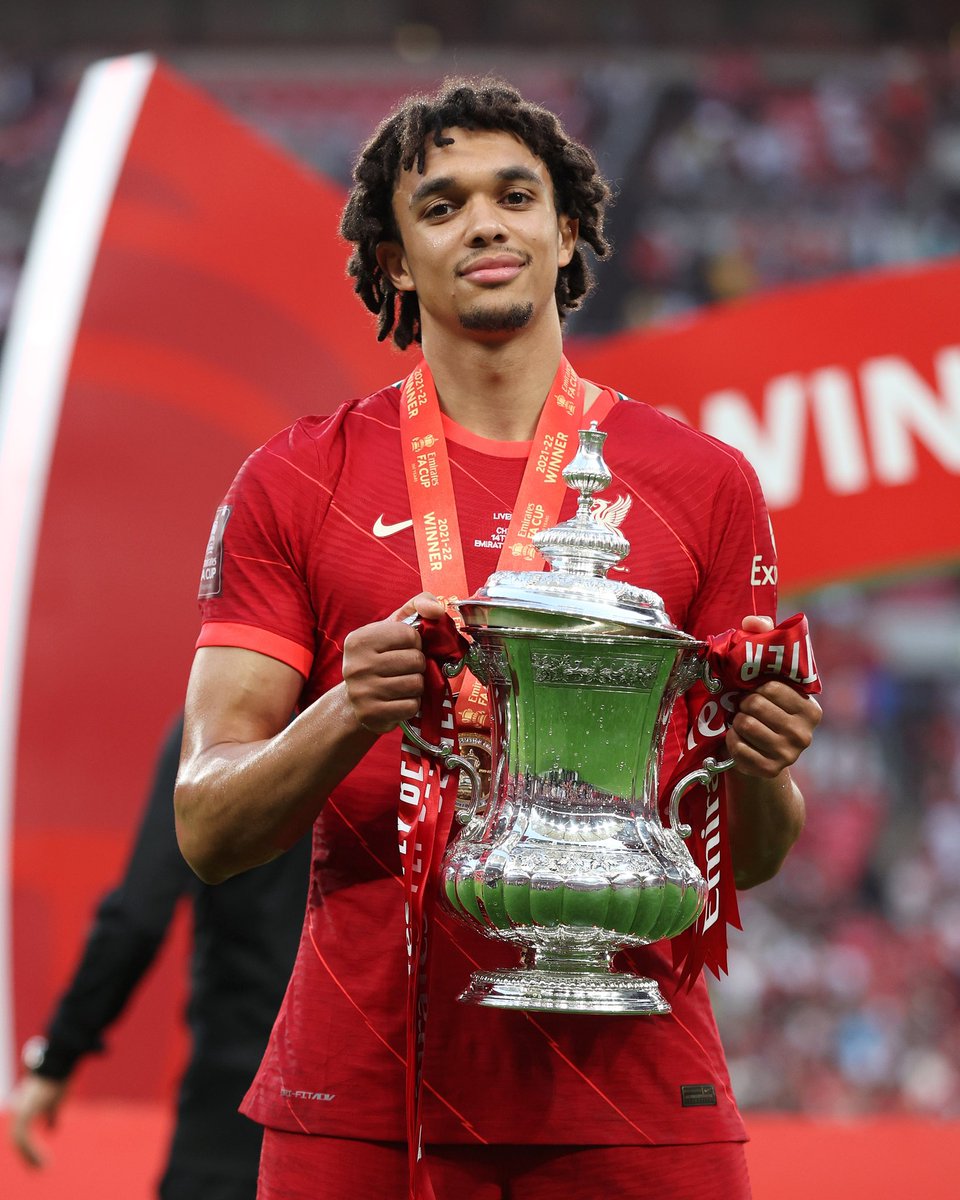 iamthisorthat's tweet photo. Who's the most complete RB
Like For Trent Arnold
Retweet for Reece James

#AnthonyTaylorOut Aouar Anthony Gordon Mbappe Mike Dean Neymar Gallagher Man U Chelsea Mourinho Dest Taliban Liverpool Bandits Igbo https://t.co/S4i6rn0ypj