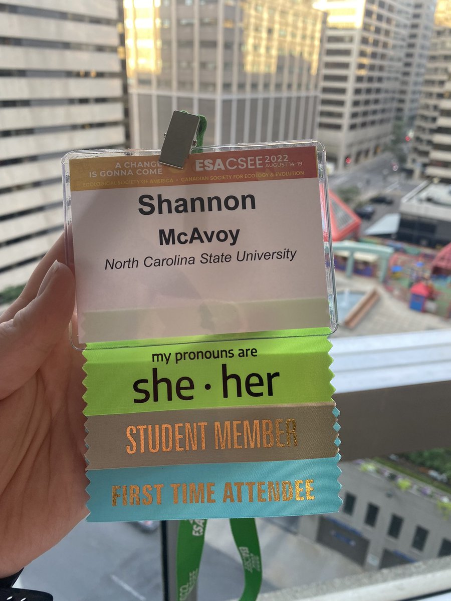 In Montreal for #ESA2022 🇨🇦 Super excited for the first day of the conference! <a href="/ESA_org/">Ecological Society</a>