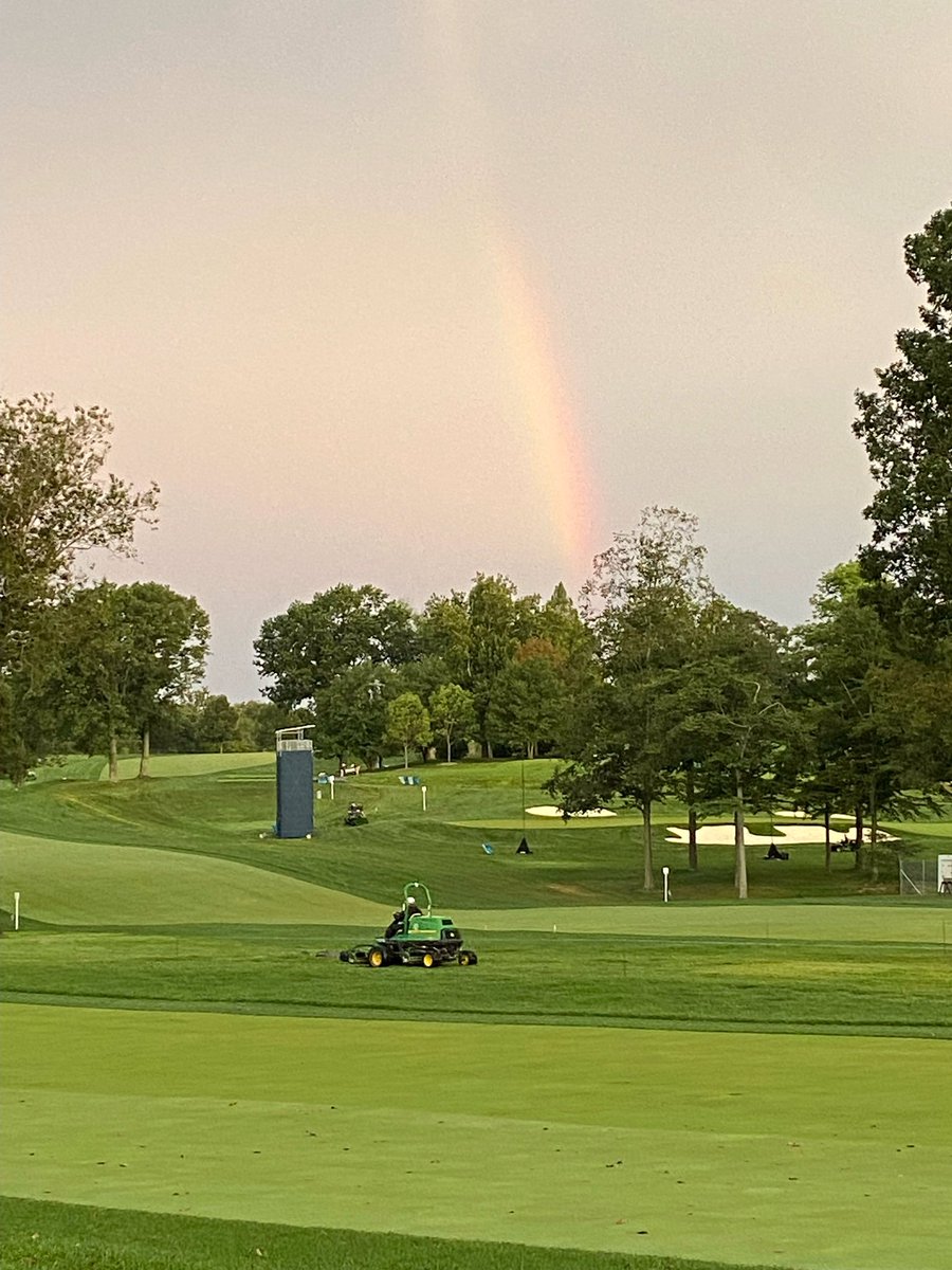 jonurbo's tweet photo. GREAT start to the Week!!! A rainbow 🌈 to begin our Monday @BMWchamps #teamworkmakesthedreamwork #letsgo https://t.co/KxqahwX801