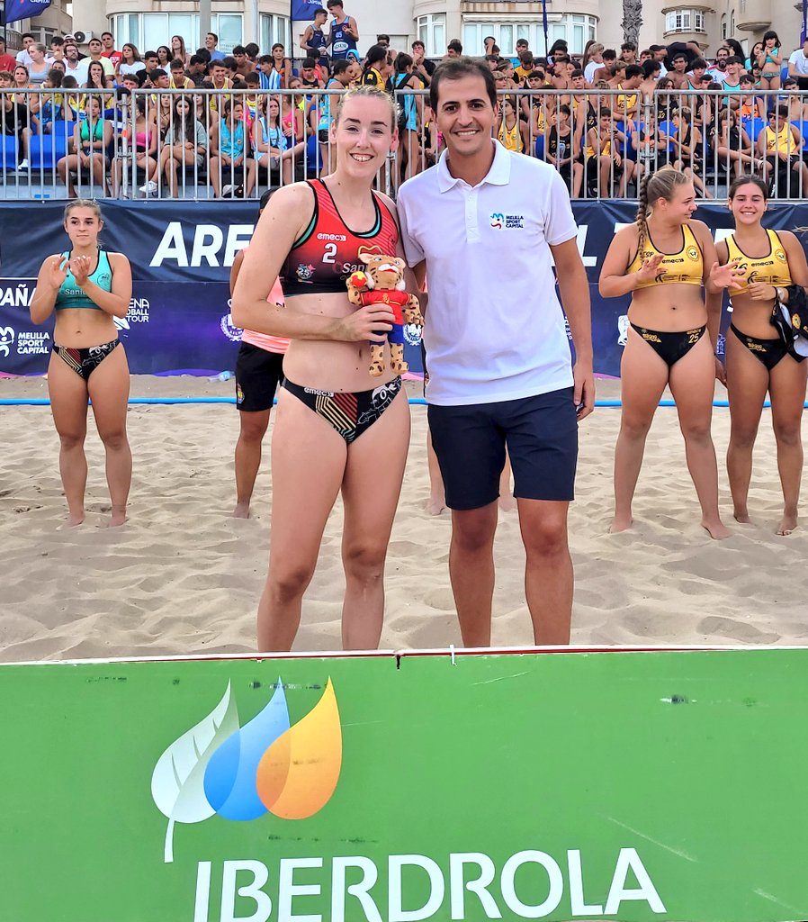⭐️ ¡Estos han sido los mejores de las finales Senior de esta #SupercopaBMPlaya <a href="/MSC__Oficial/">Melilla Sport Capital</a>! 🔝

✔️ MVP Masculino | <a href="/pabloomaartin_6/">Pablo</a> (<a href="/cbmpciudemalaga/">Fundación Fomento Deporte CBMP Ciudad de Málaga</a>)
✔️ MVP <a href="/iberdrola/">Iberdrola</a> | <a href="/monimch2/">Mónica Cámara</a> (<a href="/bmplayalcala/">CB Playa Alcalá</a>)

#EnjoyTheExperience #BalonmanoPlaya 
@MelillaGobierno