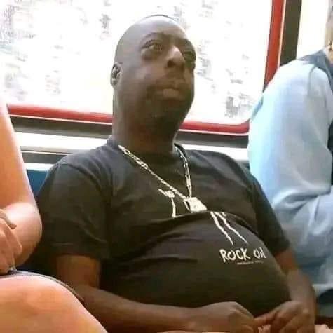 FAngeldar's tweet photo. @DovySimuMMA Mais..WTF !! https://t.co/23frQVxCq1