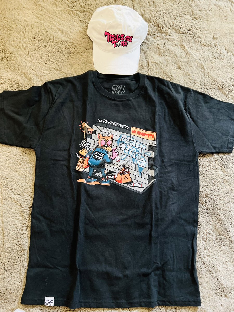 FINALLY😍😍😍😍 my <a href="/DegenToonz/">Degen Toonz</a> merch arrived in Germany 
It’s gonna be Lit 🔥🔥🔥🔥
#Toonz4Life #DegenToonz