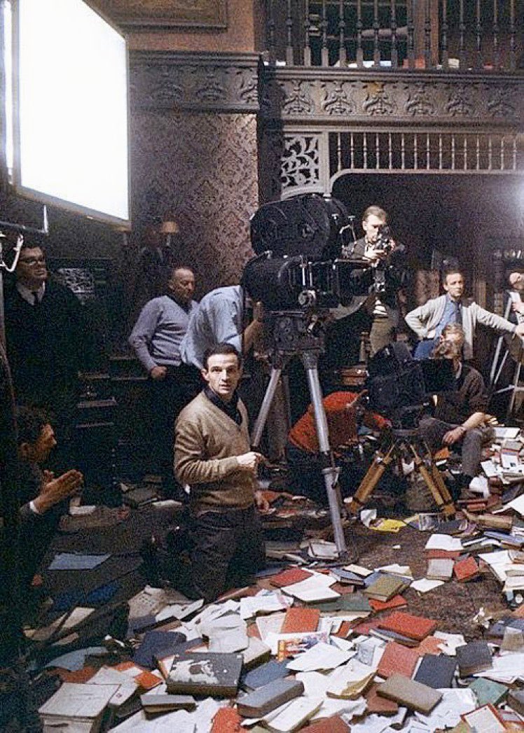 JuanFerrerVila's tweet photo. François Truffaut on the set of Fahrenheit 451. https://t.co/h3a8J7pN3W