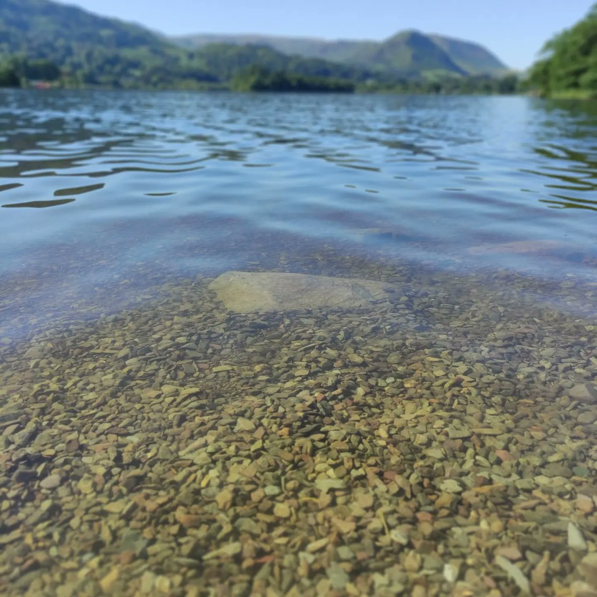 Steve_Publisher's tweet photo. Back in the office today after a week in Corfu, a week in the Lakes and a LOT of swimming - holidays rule! #relaxed #calm #peaceful #letsseehowlongthislasts https://t.co/xh3YE3tAgi