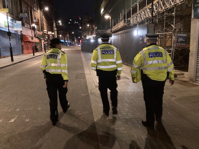 MPSBenshamManor's tweet photo. #OpCleveland3 week 2 update;

31 Arrests made by officers deployed on #OpCleveland3 for numerous offences  ✔️

37 Weapon Sweeps at various locations in your area ✔️

Dogs units from @MetTaskforce  supporting Response team's and the Violence Suppression Unit✔️ https://t.co/SJHCjLKobH
