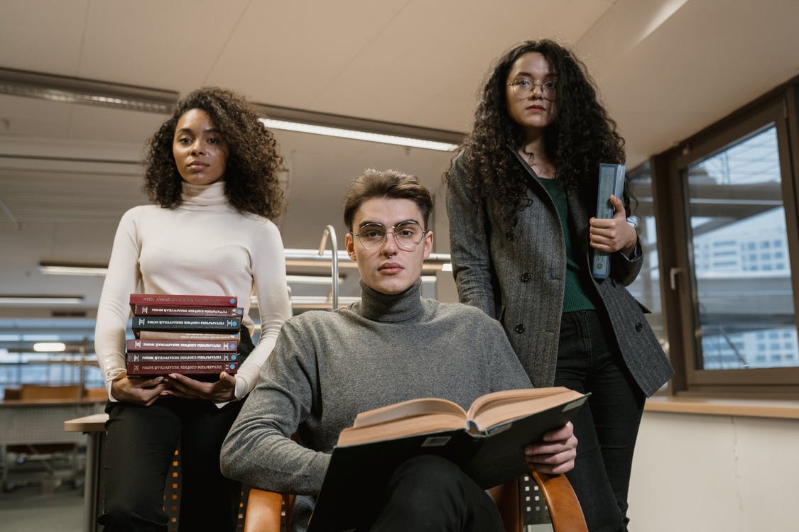 AmoDominicana's tweet photo. Estudiantes podrán trabajar y obtener residencia en España

❤️ https://t.co/7MPcuNsfsR

#Extranjería #Inmigración #Nacionalidad https://t.co/rMNzVTyrz1