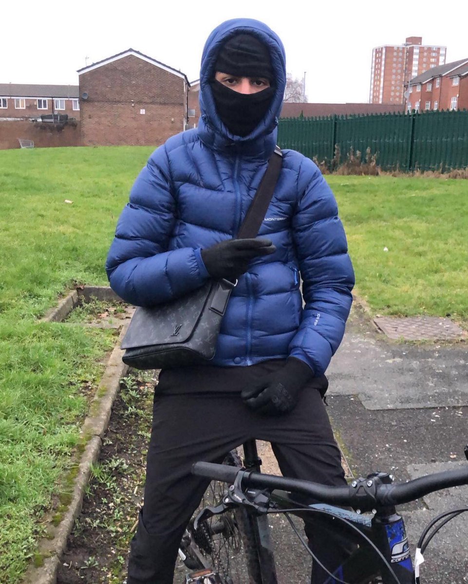 pufferjworld's tweet photo. #monterrain #pufferjacket #downjacket #puffercoat #downcoat #pufferjackets #downjackets #puffercoats #downcoats #mensfashion #menscoats #mensjackets #mensstyle #fashion #coats #jackets #style #coat #jacket #down #puffer #mens #men #man #mans https://t.co/xtkWOXp6Ws