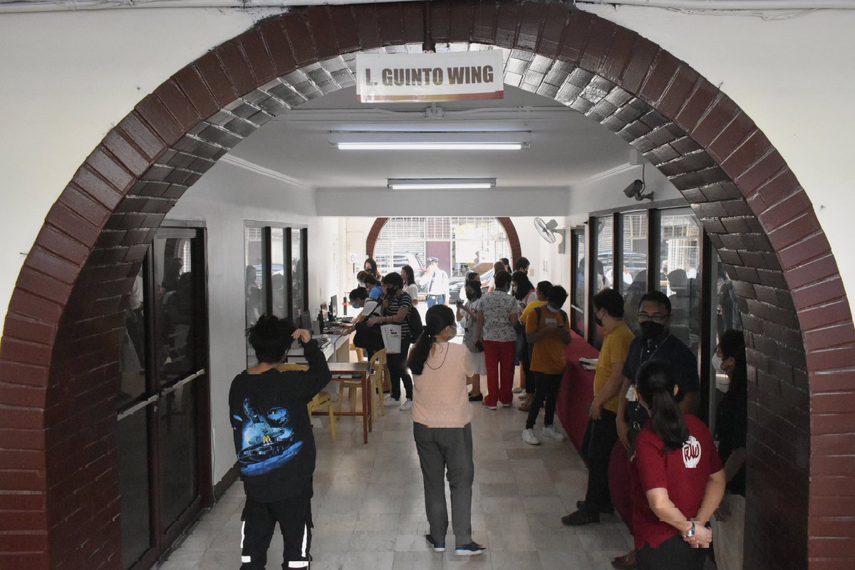 PWU_Manila's tweet photo. #PatriotsUpdate
Check out the Patriots who showed up today at the campus for their first day of limited face-to-face classes since the covid 19 pandemic lockdown.
#FaceToFaceClasses2022
#WelcomeBackPatriots
#PWUPatriots https://t.co/wjRpqSrOV7