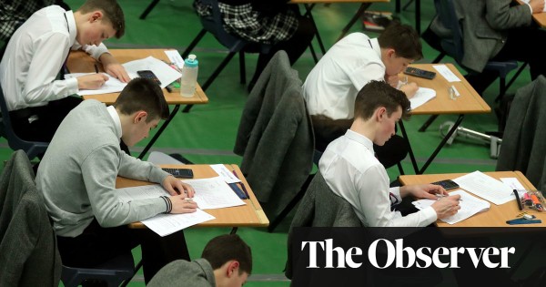 AlastairVetro's tweet image. Fears of clearing chaos as A-level results predicted to be unexpectedly low #vetrorecruitment #GCEAdvancedLevel tinyurl.com/2fbk38e7