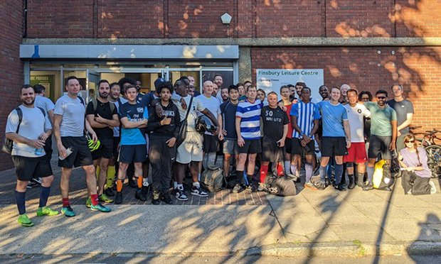 islingtonctzn's tweet image. Footballers at Finsbury leisure centre kick out at ‘tragic’ plans to build over sports pitches bit.ly/3QKFVvn

#Islington #sports #football #planning @ldr_gregory