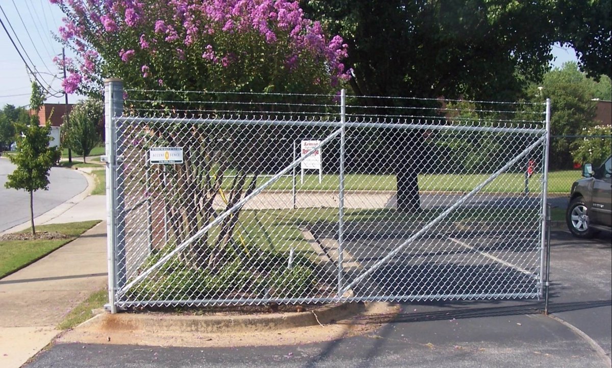 AccentFence's tweet photo. Commercial fences provide security for your business and employees.   Contact Accent Fence today to learn more. #commercialfence #securitygate https://t.co/2DMerqi3Q3 https://t.co/2pAs8aaHxm