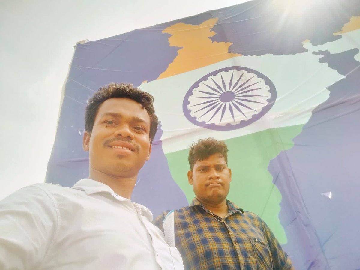 ArjunBi33387969's tweet photo. Mera bharat hi mahan.. Crpf camp bhubaneswar. Odisha. https://t.co/mgvoysSouv