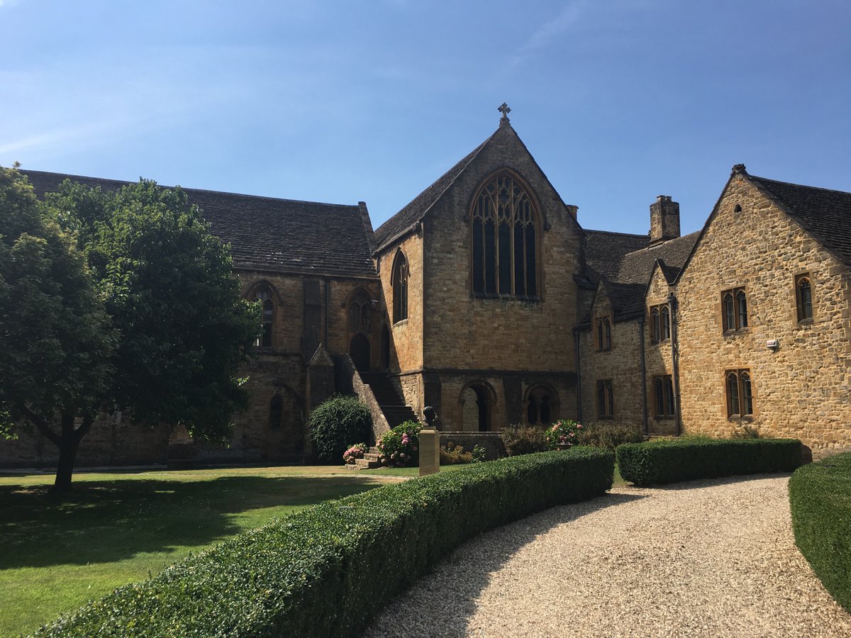 SherborneAbbHou's tweet photo. Good luck to all the boys @SherborneAbbHou who are waiting for public exam results…. #SherborneAbbeyHouse #GetTheGrades https://t.co/rEPOrjjOxf