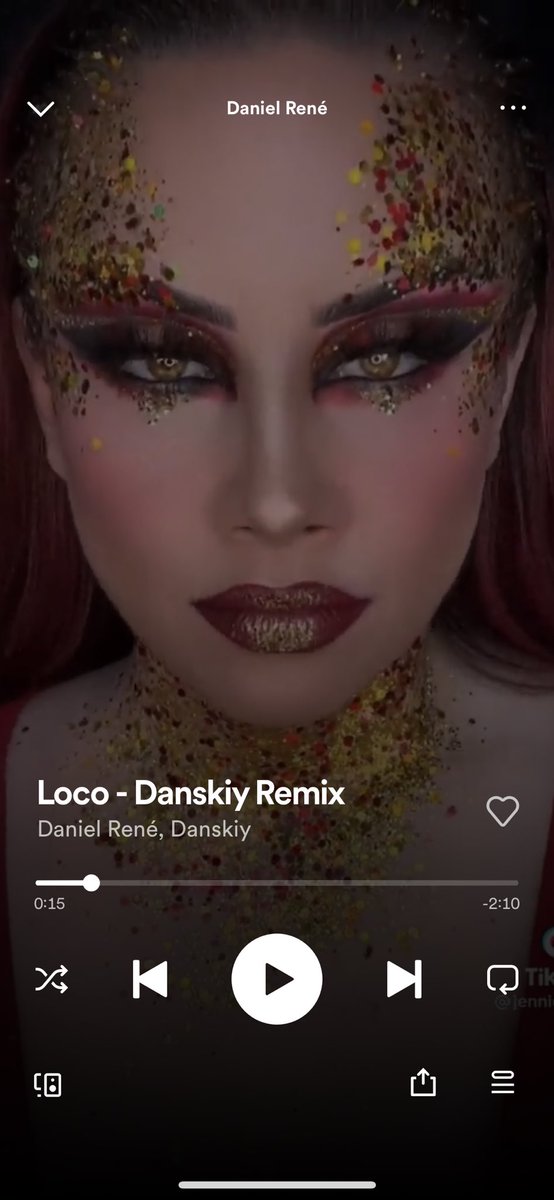 Jennie_Mac_'s tweet photo. When you are the video for the artists song on Spotify😏😍🥰 #spotify #glitter #makeupartist #danielrene #philadelphia https://t.co/u9faHIx6xq