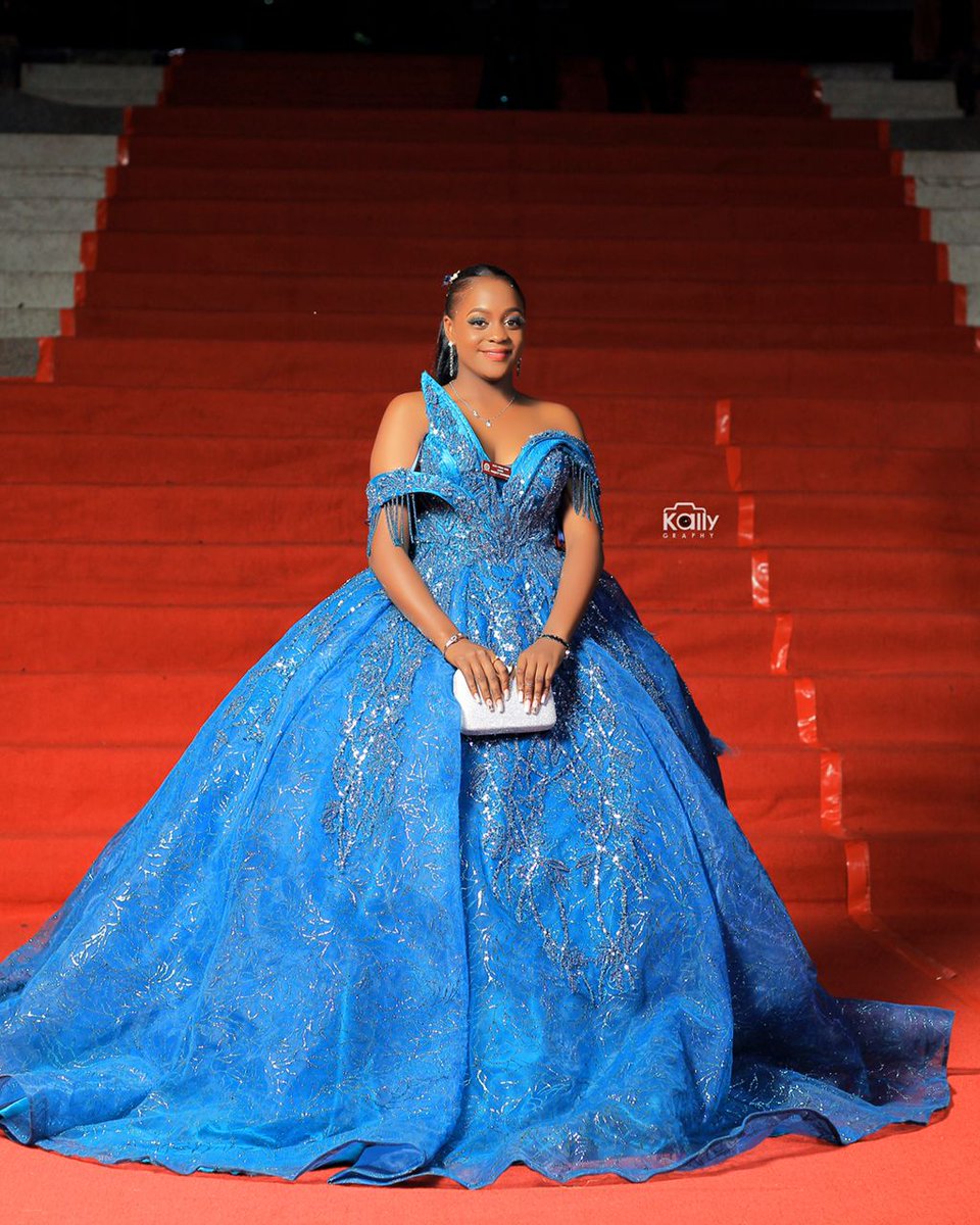 The best dressed Lady at the Elite High school prom party. Her dress cost  over UGX 1M from a bridal shop in Kampala #NBSYouthVoice #NBSUpdates