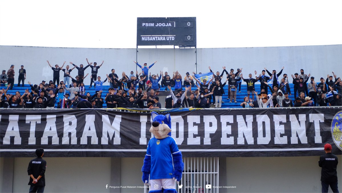 The_Maident's tweet photo. Ada rindu yang sudah diUTARAkan. Gemuruh tribun utara MKYK menjadi bukti kecintaan kami kepada @PSIMJOGJA . Ingat target musim ini untuk naik kasta! Berbenahlah!
#AYDK
#TheMaident
#MaidentAsik
#reworewo https://t.co/itO9ktOzrJ