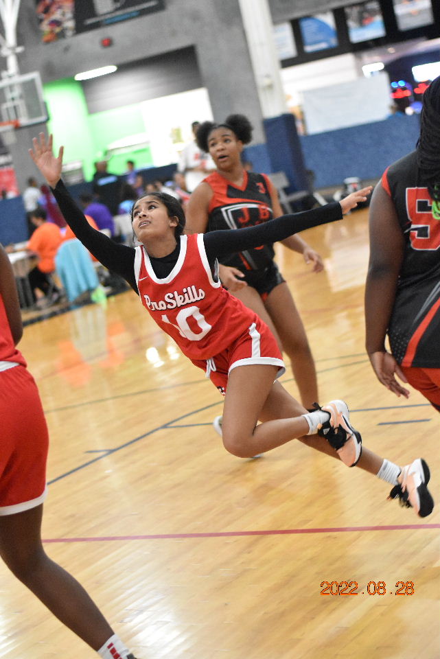 girlzprepreport's tweet photo. Just dropped Texas 8th Grade Division Standouts @iplayprimetime #NBC22 https://t.co/Y3NaDhT7ie @ProSkillsGBB @ladyjetselite @TrueTexasHoops @Platinumbball @PGHTexas @PGHTexas https://t.co/ZpkGqK8kKN