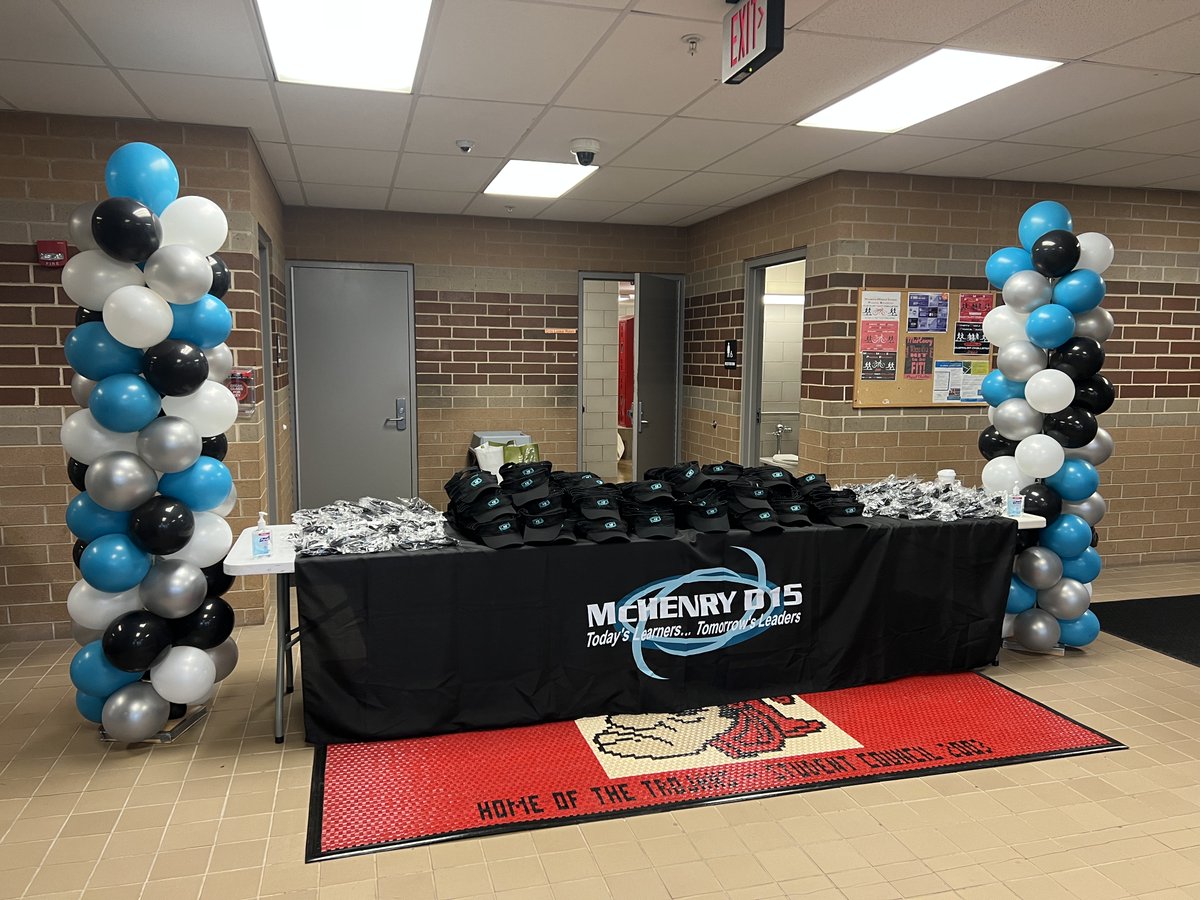 School_D15's tweet photo. We are ready for all of our staff to arrive!!! Opening Day 2022, here we come! #d15rocks https://t.co/bkTTqtJetf