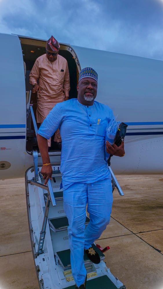 Senator Dino Melaye. (SDM) tweet media